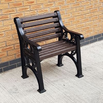 Recycled Plastic Park Benches - Recycled Bench Seats - Glasdon UK