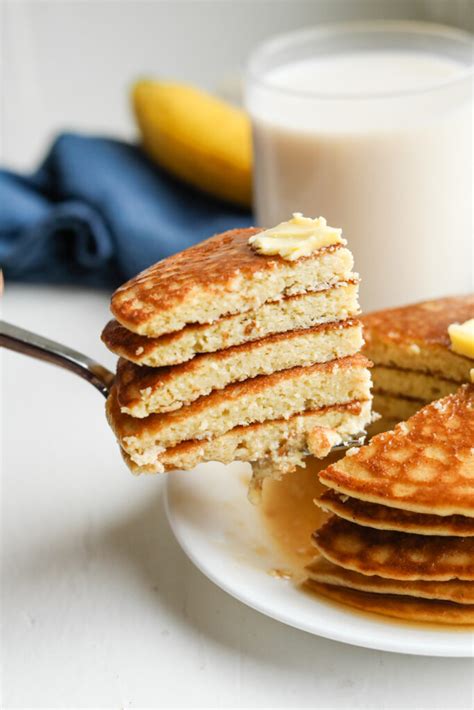 Keto Banana Pancake Recipe | The BEST Low Carb Pancakes With...