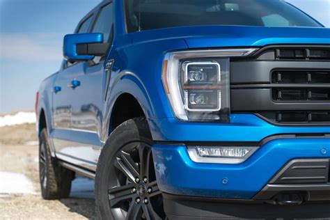 2021 Ford F-150 Hybrid Review | The Lariat Trim is Just Right