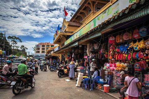 Binh Tay Market - A Local Market Guide 2024