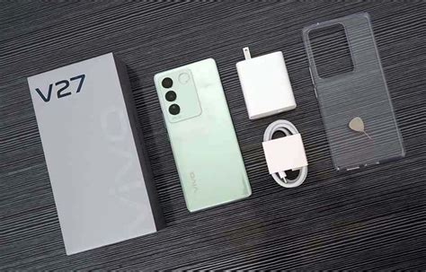 vivo V27 5G unboxing and first impressions