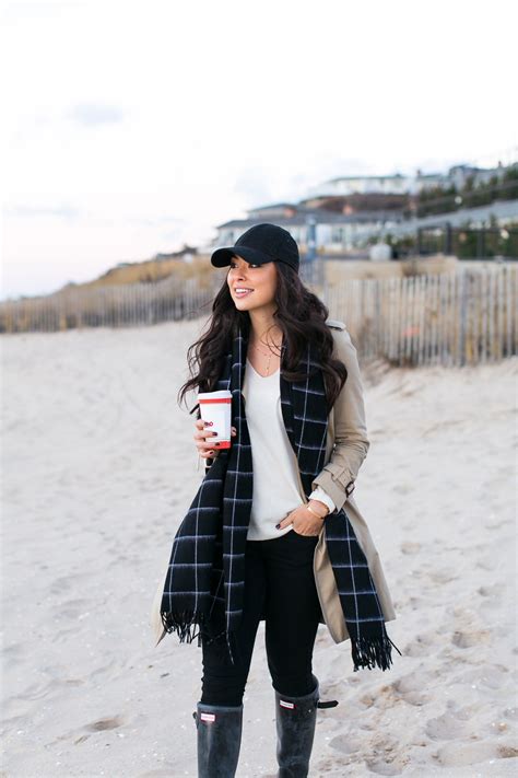 Sunrise Walk on the Beach - With Love From Kat | Classy fall outfits, Winter fashion outfits ...