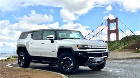 Review: 2024 GMC Hummer EV SUV shows off what can be