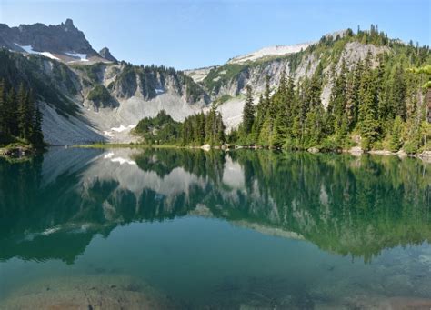 Bench and Snow Lakes — Washington Trails Association