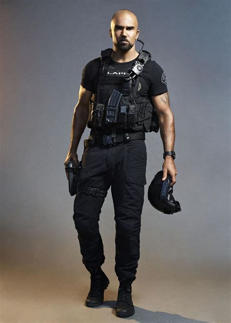 Shemar Moore patrols the mean streets of Los Angeles in 'S.W.A.T.'