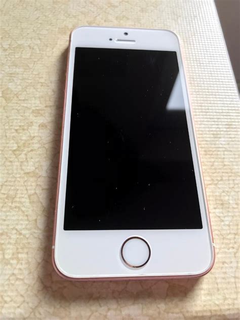 iPhone SE -16GB - Rose Gold - Unlocked | in Carlton Colville, Suffolk ...