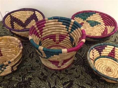 BEAUTIFUL BURUNDI — Traditional Baskets