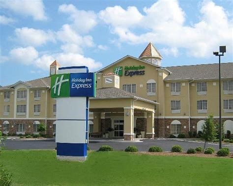 HOLIDAY INN EXPRESS SAVANNAH AIRPORT $99 ($̶1̶4̶4̶) - Updated 2020 Prices & Hotel Reviews - GA ...