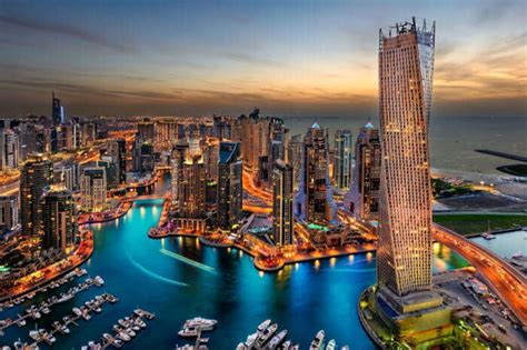 Dubai Marina: A Guide To The Most Picturesque Dock In UAE!