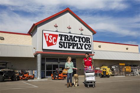 Tractor Supply Company Sales Soar 35% in Its Second Quarter | The Motley Fool