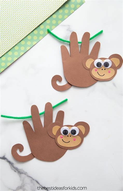 handprint monkey art Monkey Crafts, Monkey Art, Cute Monkey, Baby Crafts, Monkey Drawing ...