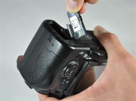 Nikon D5000 Battery Door Replacement - iFixit Repair Guide