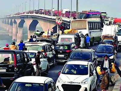 Farakka bridge closure leads to massive jam in Bhagalpur | Patna News - Times of India