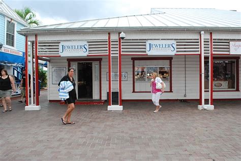 Grand Bahama Island tourist shopping mall | Paulina | Flickr