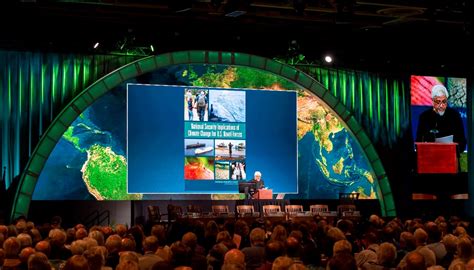 7 Inspiring Stage Set Design Ideas for Your Next Conference : Heroic ...