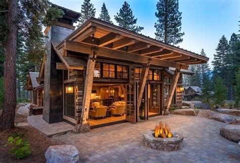 Pin by Thomas Thomka on cottage/cabin | Rustic house, Tiny house cabin, Modern cabin