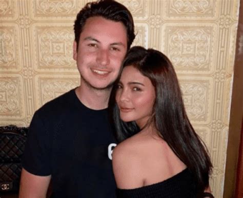 Who Is Model Lovi Poe Boyfriend Monty Blencowe? Dating Timeline And ...