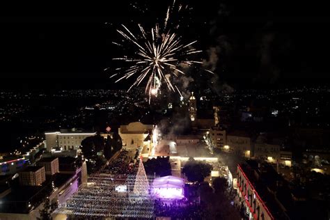 Thousands attend lighting of Christmas tree in Bethlehem – Middle East ...