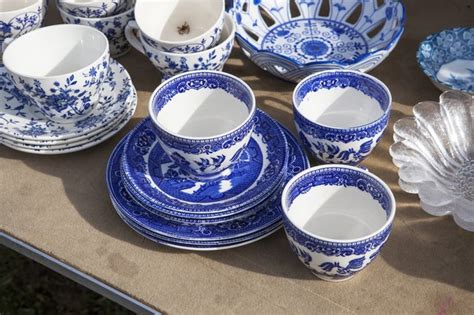 How to Tell If Old China Dishes Are Valuable | Hunker