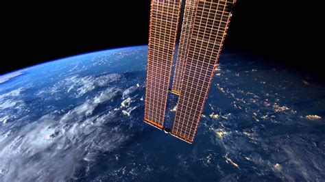 The World Outside My Window - Time Lapse of Earth from the ISS (4K ...