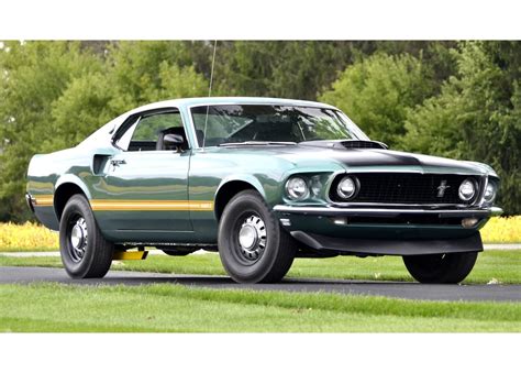 1969 Ford Mustang Mach 1 – The 428 cu. in. 335 bhp Camaro Killer