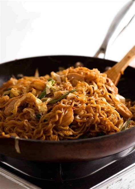 Mie Goreng (Mee Goreng - Indonesian noodles) | RecipeTin Eats