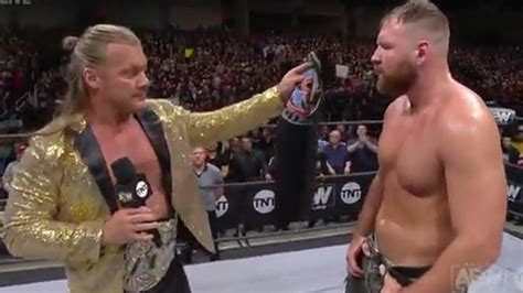 Chris Jericho Offers Jon Moxley Spot In The Inner Circle (VIDEO)