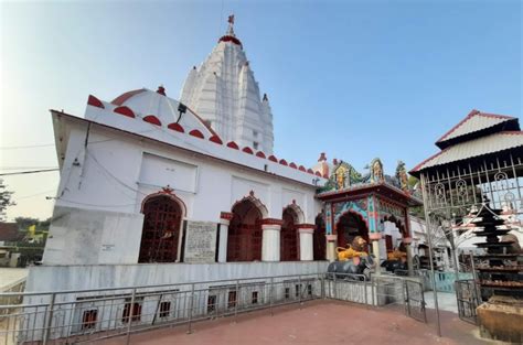 Maa Samaleswari Temple - Peaceful & spiritual temple in Odisha.