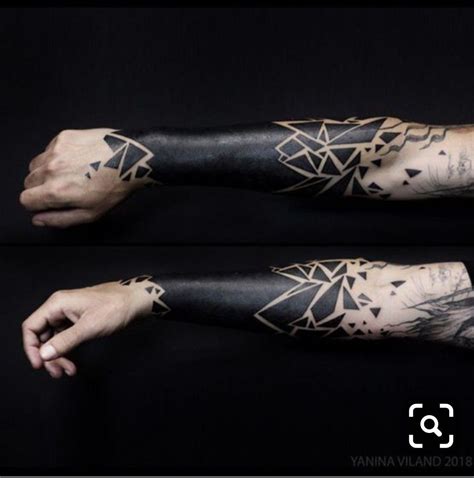 Épinglé sur Geometric tattoo