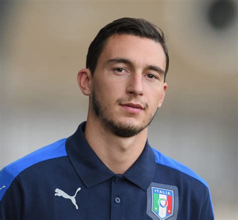 Matteo Darmian To Begin Training With Inter Squad On Monday, Italian Media Claims