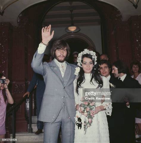 Barry Linda Gibb Wedding Photos and Premium High Res Pictures - Getty Images