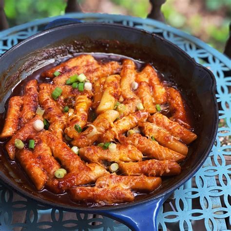 Tteokbokki (Korean Spicy Rice Cakes) Recipe | Allrecipes