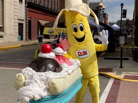 Dole joins in Great American Banana Split Celebration