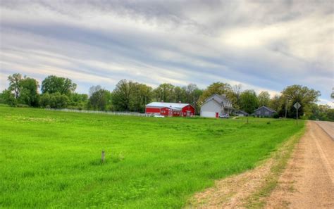 Farmhouse and barn in the landscape in southern wisconsin Photos in ...