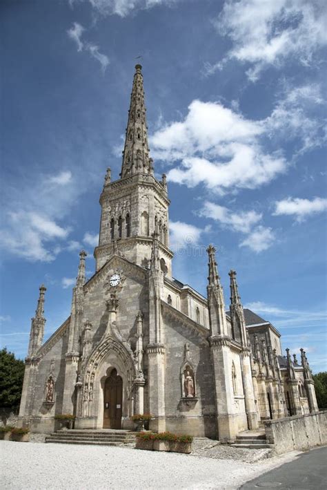 Church at St Julien Bordeaux France Editorial Image - Image of julien ...