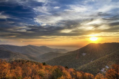 How to Prepare Physically (and Mentally) for a Long-Distance Hike - US News