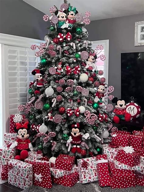 Pin by Patti Siebold on Christmas Tree Decorating | Disney christmas ...