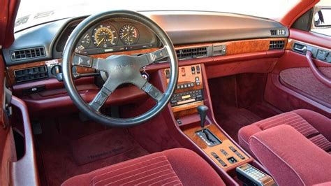 16 millió forintért vihető egy 1985-ös Mercedes-Benz 500 SEC AMG