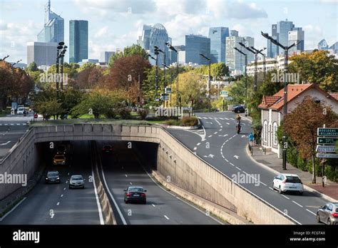 París levallois hi-res stock photography and images - Alamy