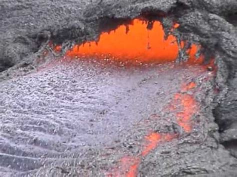 Hawaii Volcano Lava Flow May 2003 - YouTube