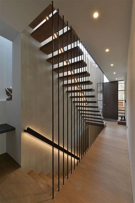 Hampstead House, Timber and Steel Staircase | Home stairs design, Stairs design modern, Stairway ...