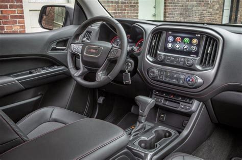 2015 GMC Canyon Has One of The 10 Best Interiors | Gmc canyon, Gmc ...