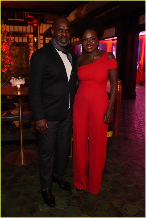 Viola Davis Joins 'How to Get Away With Murder' Cast at Series Wrap ...