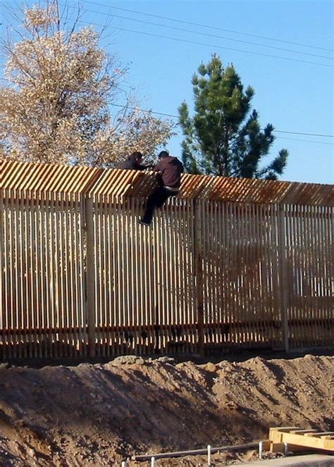 17 Best images about USA / Mexico Border Fence on Pinterest | Foxs news ...