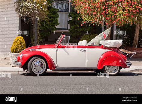 A vintage convertible Volkswagen beetle Stock Photo - Alamy