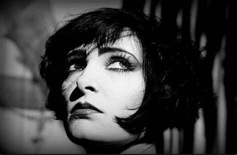 Listen to Siouxsie Sioux's absolutely magnificent isolated vocal track ...