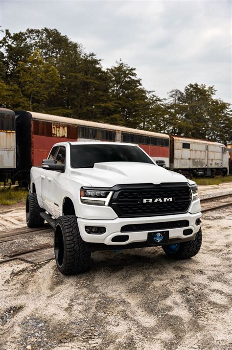 2019 - 2023 Dodge Ram 1500 Cowl Hood