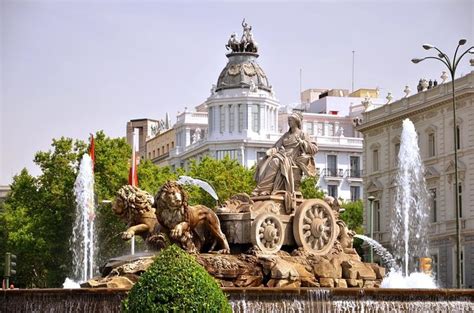 Best Cibeles Fountain (Fuente de Cibeles) Tours & Tickets - Book Now