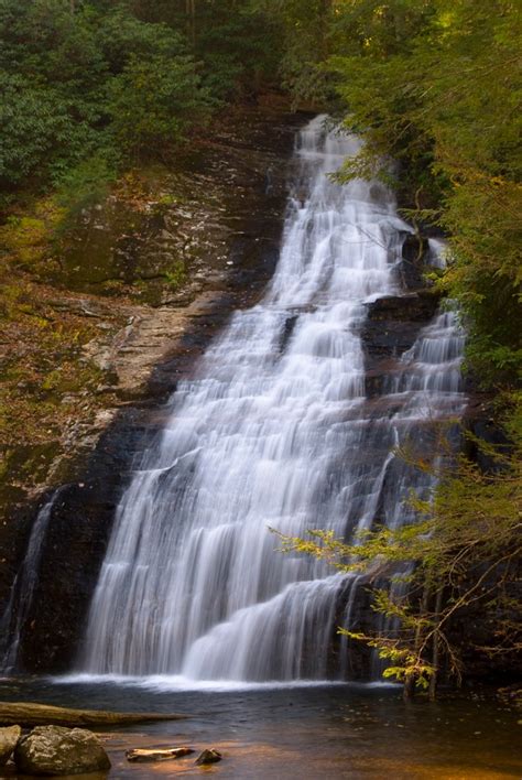 7 Amazing Waterfalls In Georgia - Drivin' & Vibin'