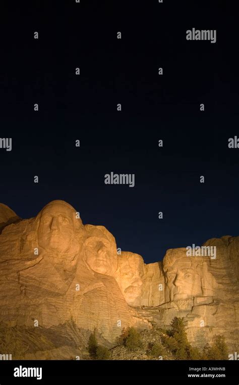 Night lighting ceremony at Mount Rushmore, South Dakota Stock Photo - Alamy